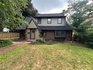 453 Dorchester Road, Akron, OH 44320