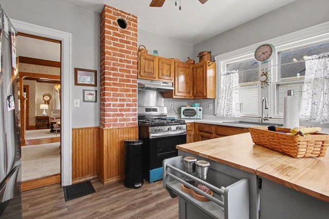 210 G Street, La Porte, IN 46350