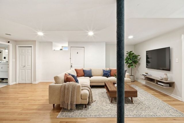7 Portina Rd, Boston, MA 02135
