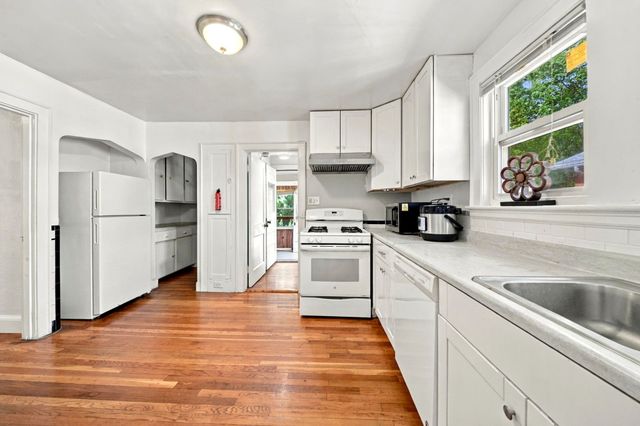 7 Portina Rd, Boston, MA 02135