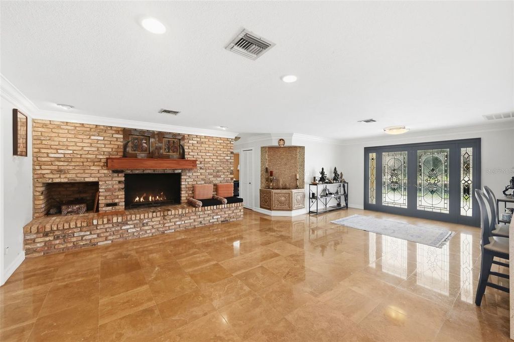 Image 16 of property listing at 5912 TARAWOOD DRIVE, Orlando, FL 32819