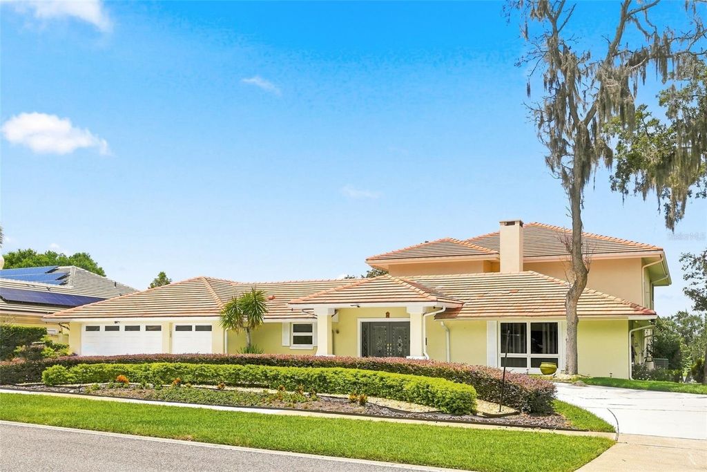 Image 3 of property listing at 5912 TARAWOOD DRIVE, Orlando, FL 32819