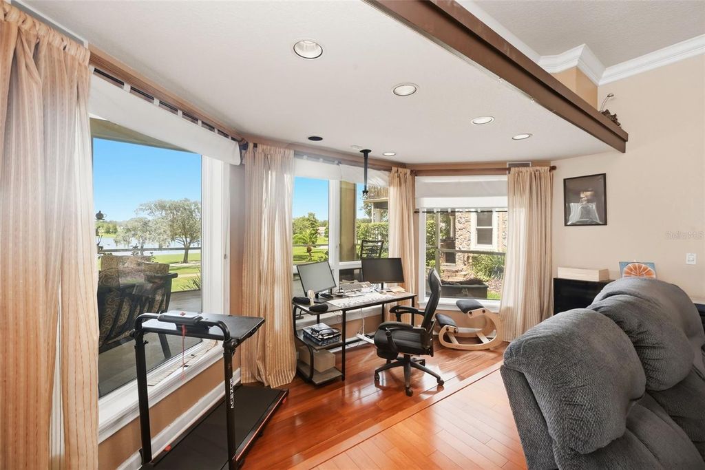 Image 37 of property listing at 5912 TARAWOOD DRIVE, Orlando, FL 32819