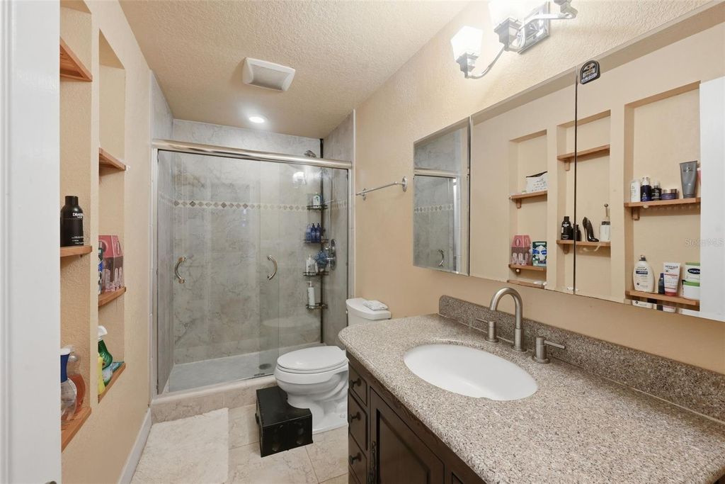 Image 53 of property listing at 5912 TARAWOOD DRIVE, Orlando, FL 32819