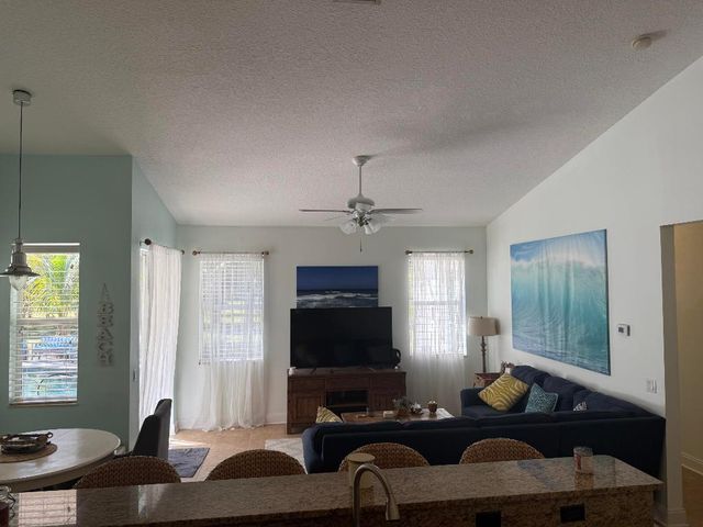 15119 98th Trail N, Jupiter, FL 33478