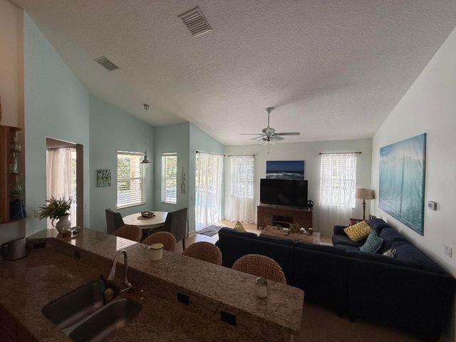 15119 98th Trail N, Jupiter, FL 33478