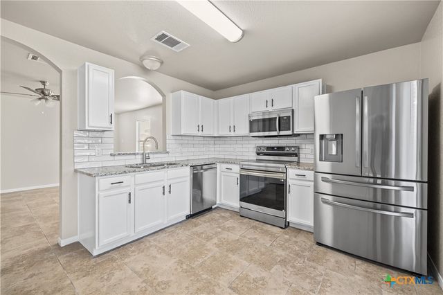 114 Avrshire Lane, Temple, TX 76502