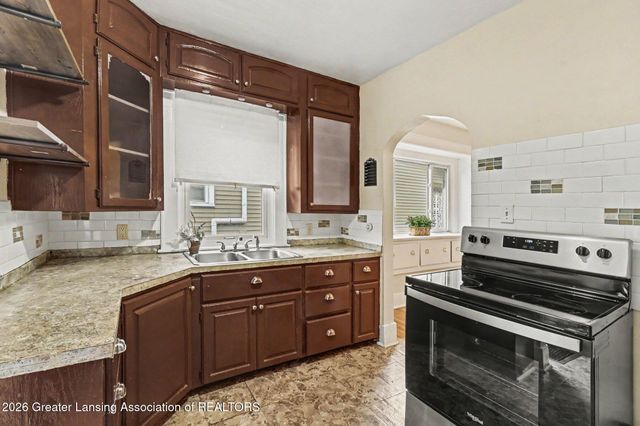 1224 Climax Street, Lansing, MI 48912