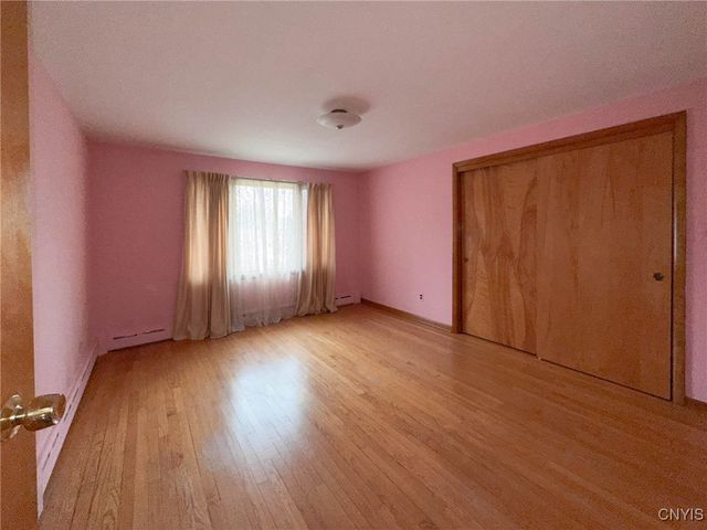 1009 Parkway East, Utica, NY 13501