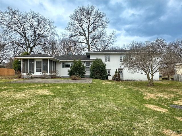 1009 Parkway East, Utica, NY 13501