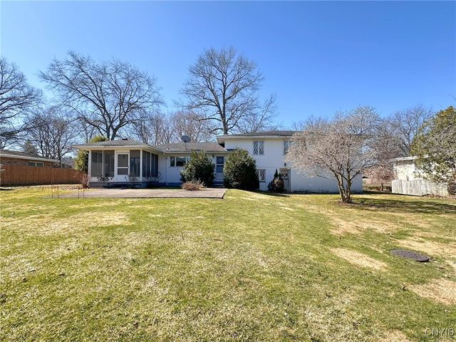 1009 Parkway East, Utica, NY 13501