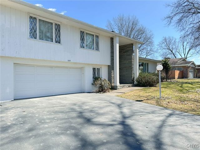 1009 Parkway East, Utica, NY 13501