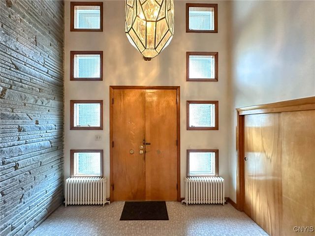 1009 Parkway East, Utica, NY 13501