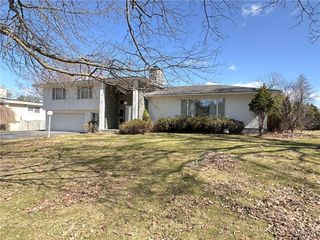 1009 Parkway East, Utica, NY 13501