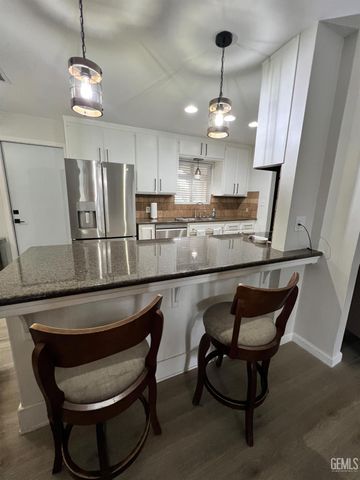 5614 Halifax Street, Bakersfield, CA 93309