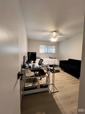 5614 Halifax Street, Bakersfield, CA 93309