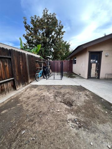 5614 Halifax Street, Bakersfield, CA 93309