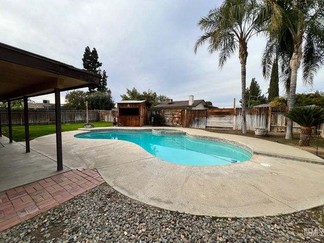 5614 Halifax Street, Bakersfield, CA 93309