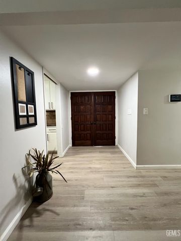 5614 Halifax Street, Bakersfield, CA 93309