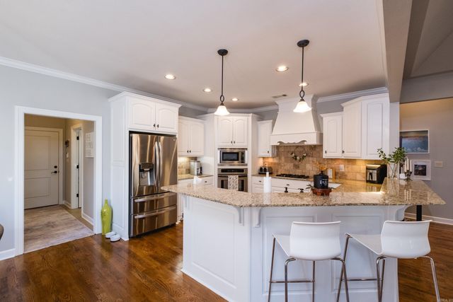 9 Epernay Circle, Little Rock, AR 72223