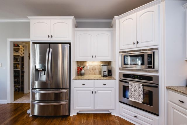 9 Epernay Circle, Little Rock, AR 72223