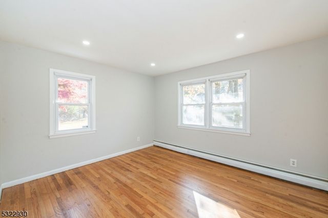 200 Conklintown Rd, Ringwood Boro, NJ 07456