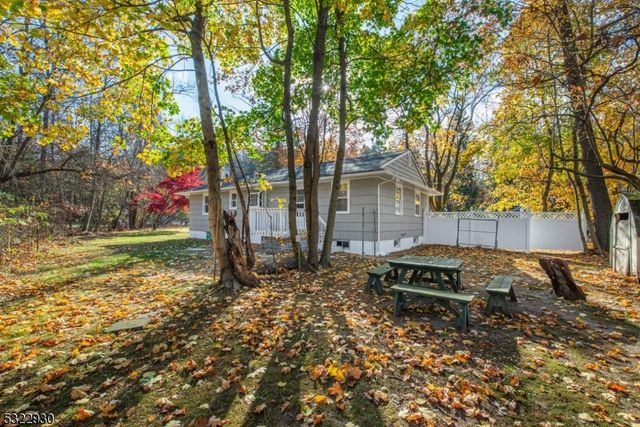 200 Conklintown Rd, Ringwood Boro, NJ 07456