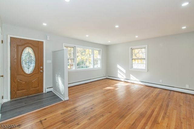 200 Conklintown Rd, Ringwood Boro, NJ 07456