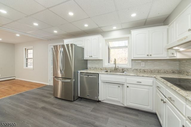 200 Conklintown Rd, Ringwood Boro, NJ 07456