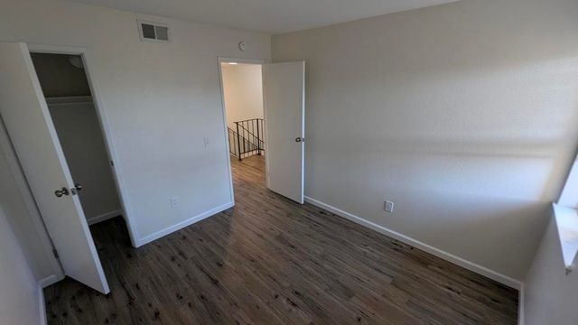 2260 N Indian Canyon Drive B, Palm Springs, CA 92262