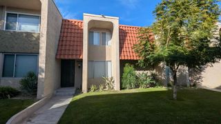 2260 N Indian Canyon Drive B, Palm Springs, CA 92262