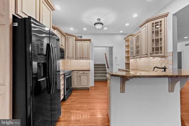 2111 CAREY WAY, Hummelstown, PA 17036