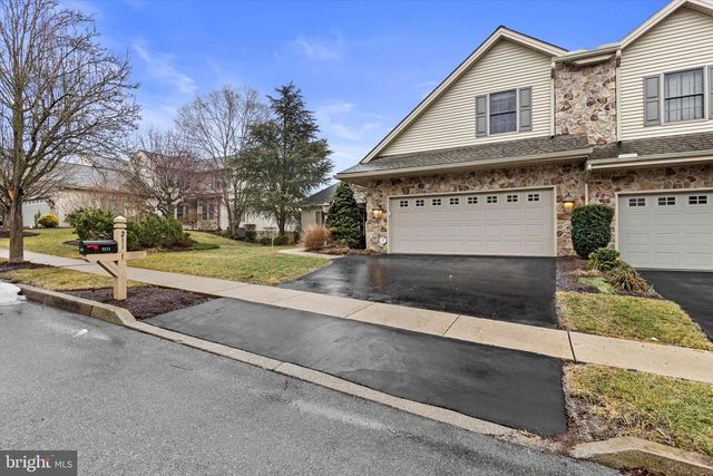 2111 CAREY WAY, Hummelstown, PA 17036