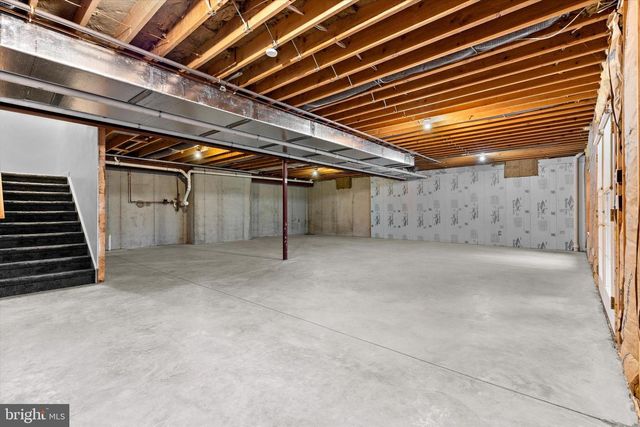 2111 CAREY WAY, Hummelstown, PA 17036