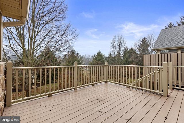 2111 CAREY WAY, Hummelstown, PA 17036