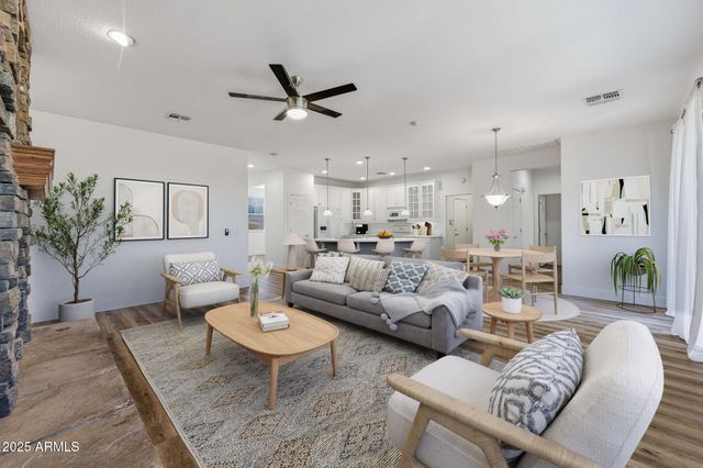 42534 W HEAVENLY Place, Maricopa, AZ 85138