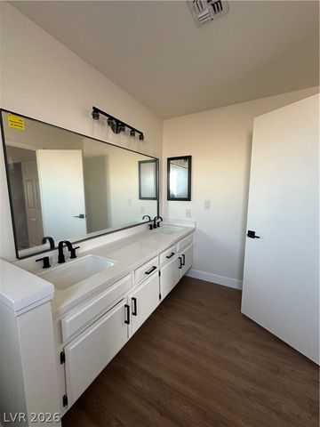 8425 Charles Court, Las Vegas, NV 89145