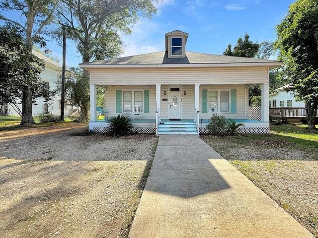 205 N ROYAL Street, Deridder, LA 70634