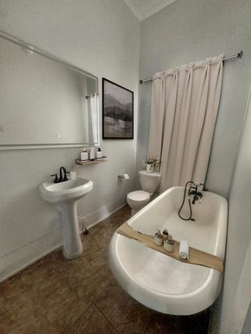 205 N ROYAL Street, Deridder, LA 70634