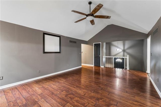 309 NE Brookwood Drive, Blue Springs, MO 64014
