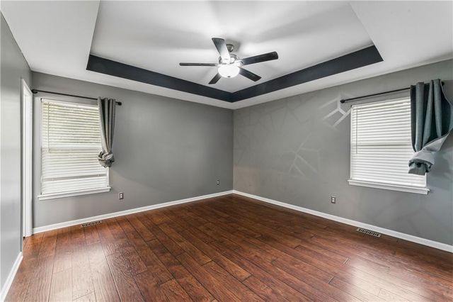 309 NE Brookwood Drive, Blue Springs, MO 64014