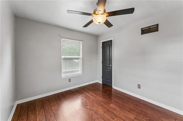 309 NE Brookwood Drive, Blue Springs, MO 64014