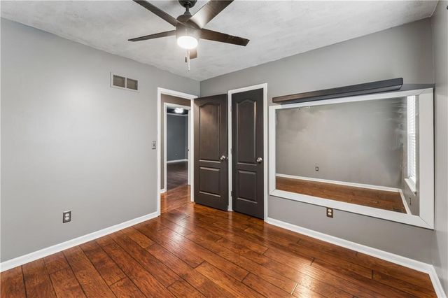 309 NE Brookwood Drive, Blue Springs, MO 64014