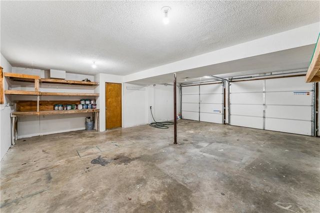309 NE Brookwood Drive, Blue Springs, MO 64014