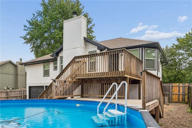 309 NE Brookwood Drive, Blue Springs, MO 64014