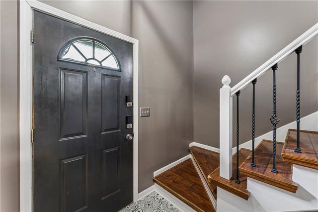 309 NE Brookwood Drive, Blue Springs, MO 64014