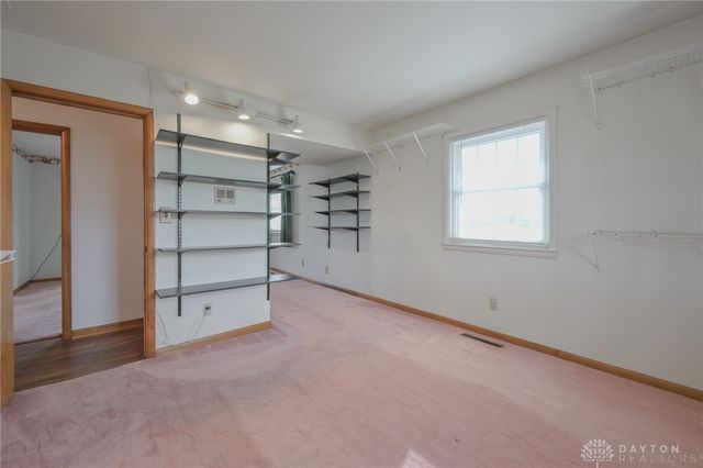 255 S Bird Road, Springfield, OH 45505