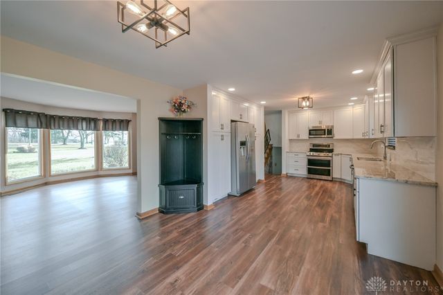 255 S Bird Road, Springfield, OH 45505