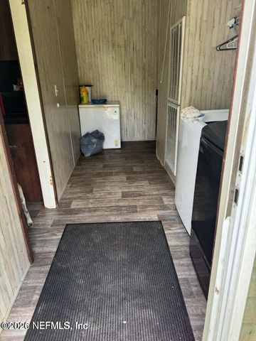 826 JOHNS Avenue, Orange Park, FL 32065