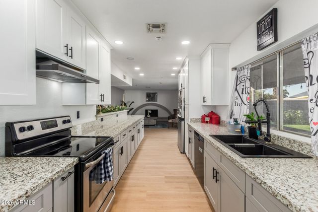 4502 W COLUMBINE Drive, Glendale, AZ 85304